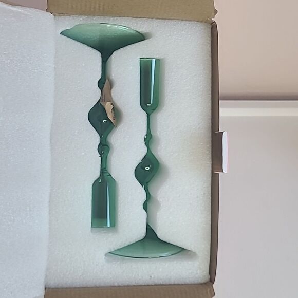POKETO Green Glass Candlestick Holder Set of 2 - Picture 4 of 7